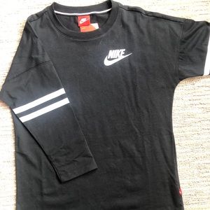 NWT Nike Quarter Sleeve ‘Just Do It’ T-shirt
